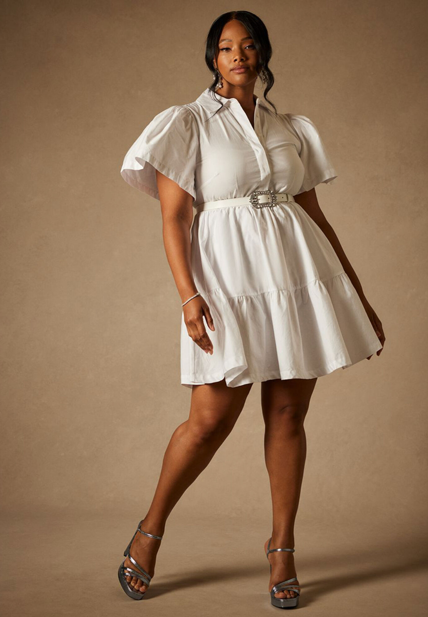 Plus Size Fitted Tiered Puff Sleeves Sleeves Poplin Short Full-Skirt Wedding Dress With Ruffles