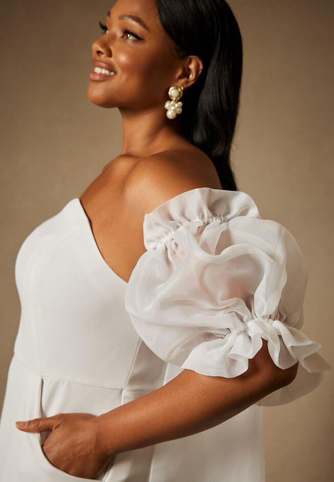 The Details on My Puff Sleeve Short Wedding Reception Dress – Found on !